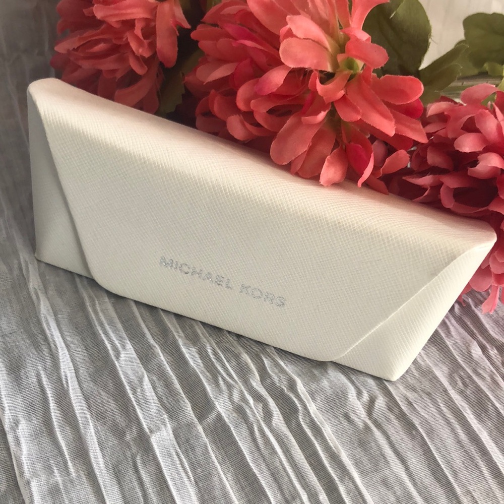 MICHAEL KORS white fold over snap sunglasses eyeglasses designer case